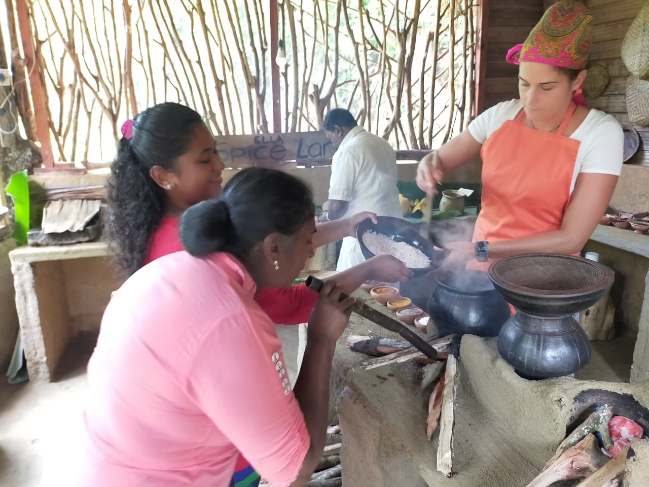 WhatsApp Image 2025-11-25 at 08.24.34