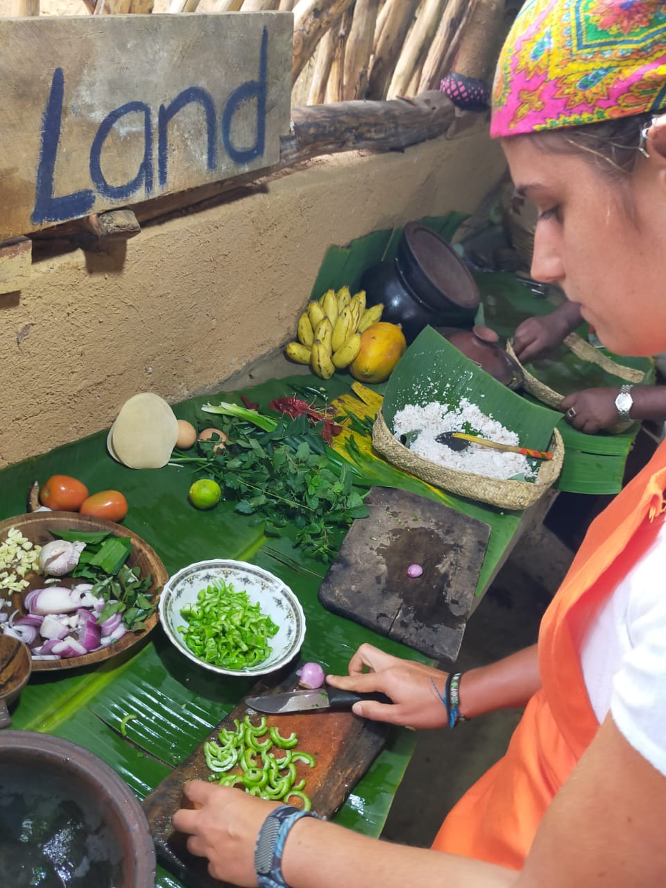 WhatsApp Image 2025-11-25 at 08.24.43